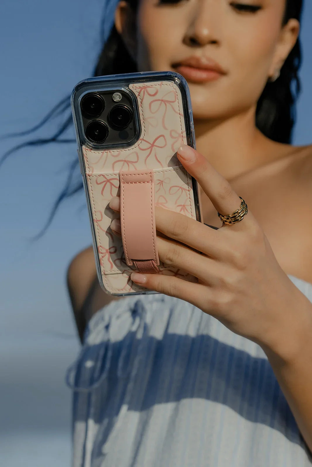 Rosy Ribbons – Walli Cases