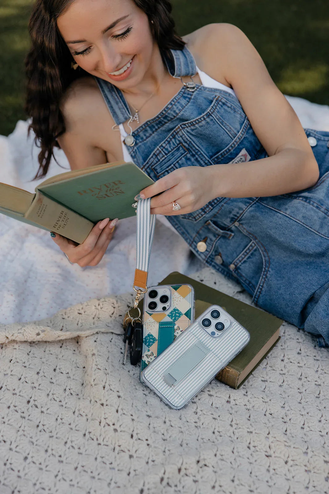 Daydream by Brooklyn & Bailey – Walli Cases Daydream by Brooklyn & Bailey – Walli Cases